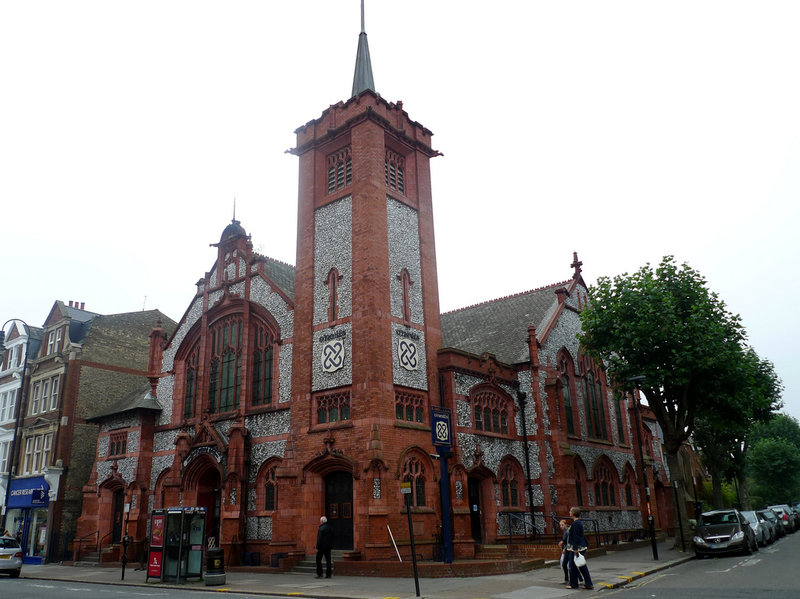 Illustration for article titled Beautiful Churches That Have Been Converted into Secular Buildings